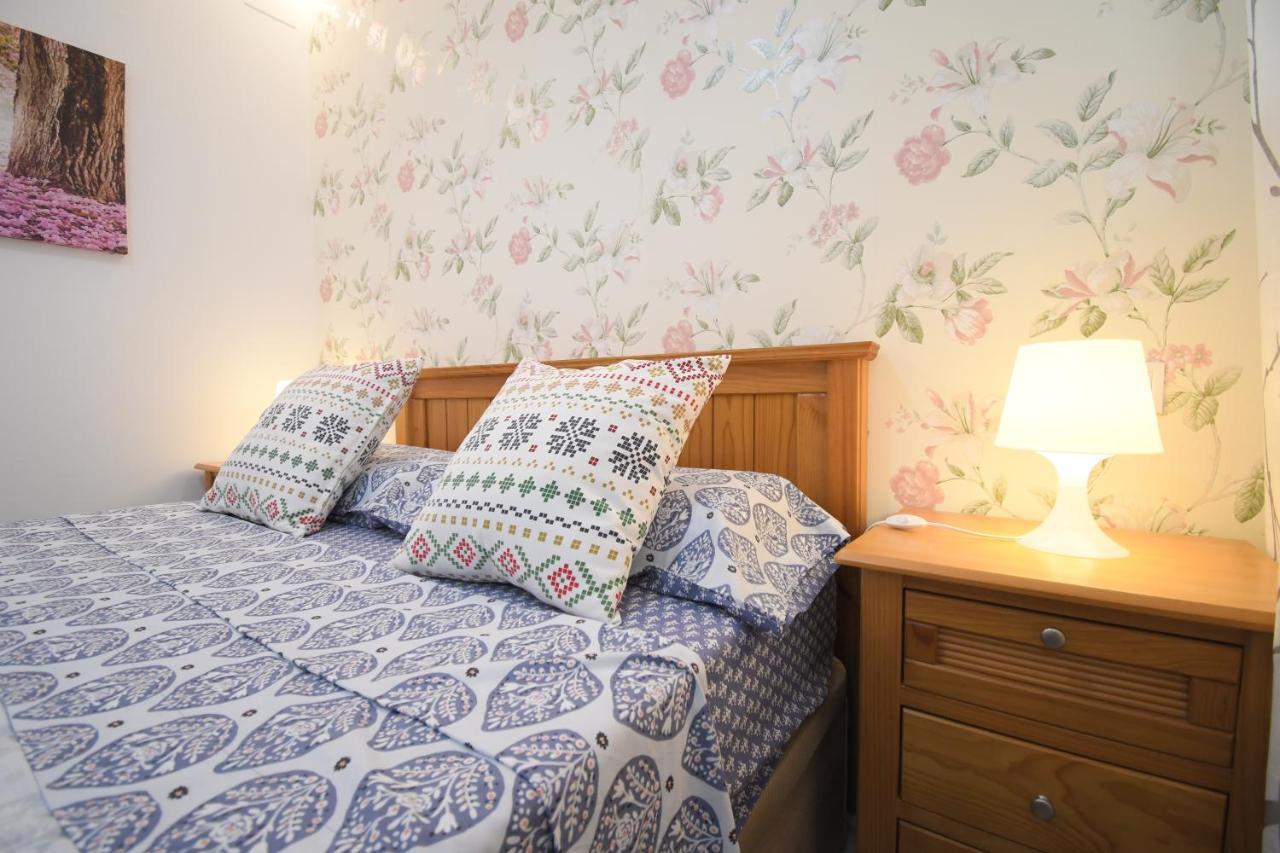 Jara Apartments ! มาลากา ภายนอก รูปภาพ
