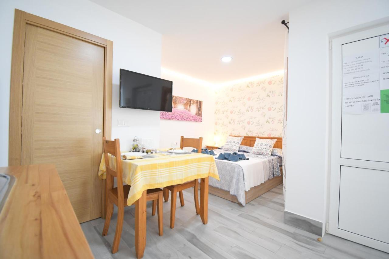 Jara Apartments ! มาลากา ภายนอก รูปภาพ