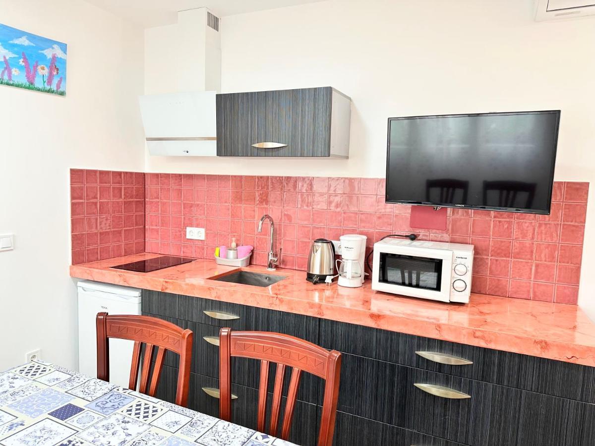Jara Apartments ! มาลากา ภายนอก รูปภาพ
