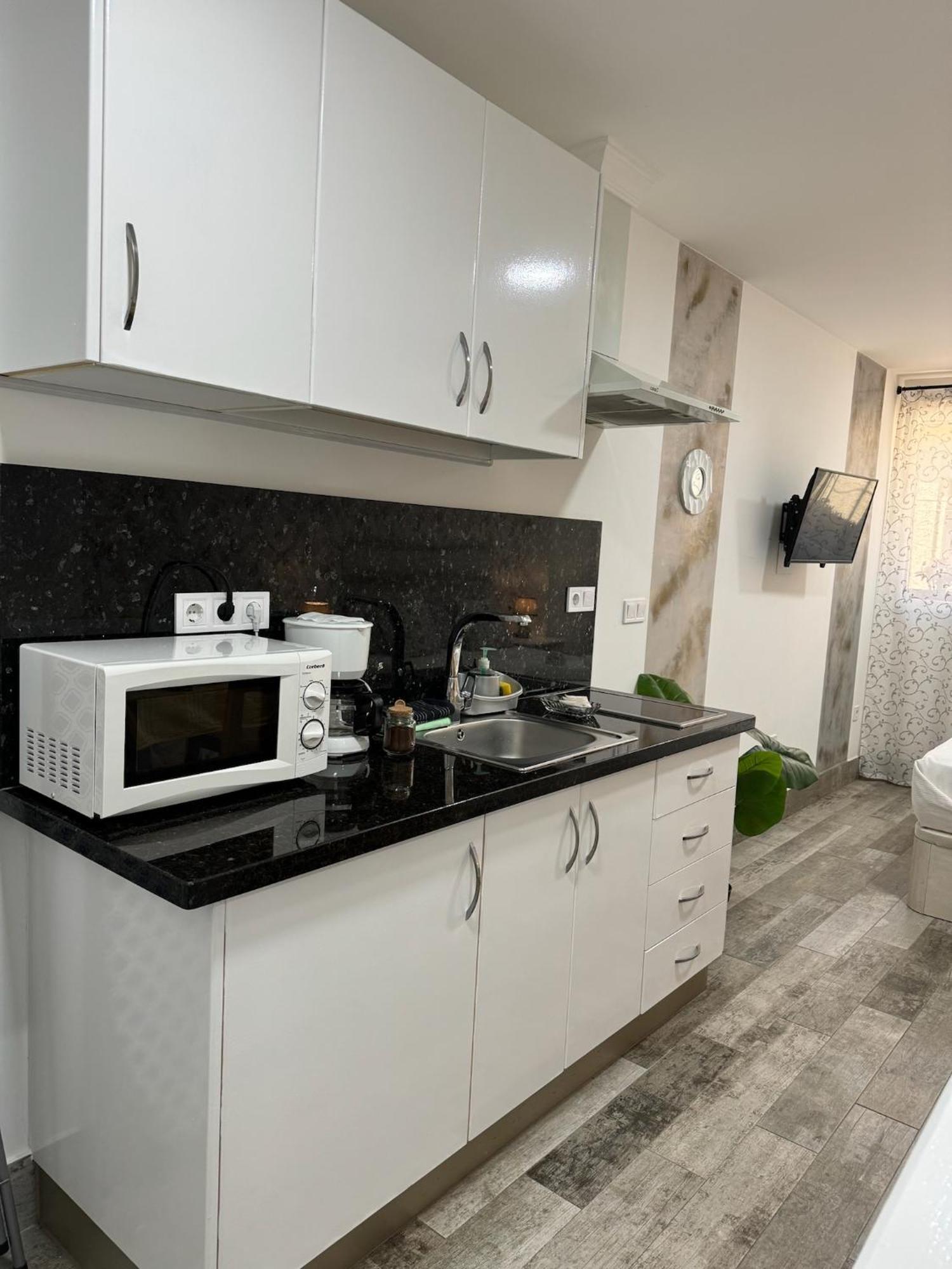 Jara Apartments ! มาลากา ภายนอก รูปภาพ